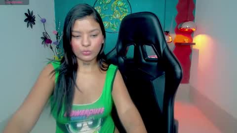 Snapshot of scandarkmarie chatting on November 5, 2025, 6:30 pm Marie online show from November 5, 2025, 6:30 pm