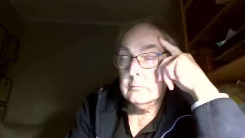 Snapshot of scandxx chatting on February 11, 2025, 5:29 pm Scand online show from February 11, 2025, 5:29 pm