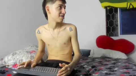 scar y sebas online show from September 11, 2025, 4:34 am