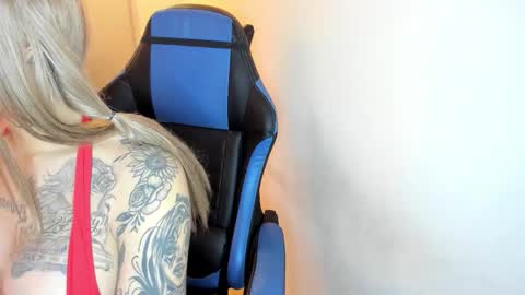 Snapshot of scarbadgirl_ chatting on February 15, 2026, 3:36 am scarbadgirl_ online show from February 15, 2026, 3:36 am