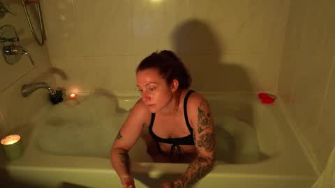 scarlajade online show from November 20, 2025, 3:50 am