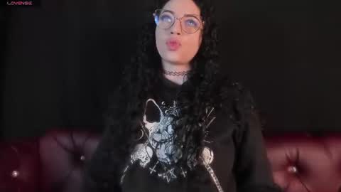 SCARLATTA DESIRE online show from July 3, 2026, 3:24 am