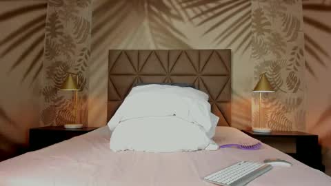 Scarleet online show from February 23, 2026, 8:06 pm