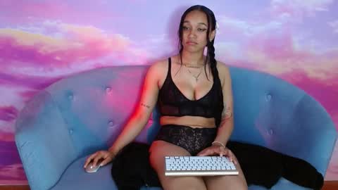 scarleett_ebony online show from November 4, 2025, 7:35 pm