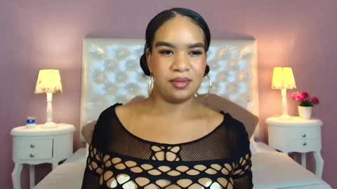Snapshot of scarleett_fox_ chatting on October 2, 2025, 12:28 am Scartlett online show from October 2, 2025, 12:28 am