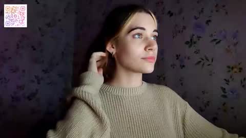 Kira online show from November 19, 2025, 10:21 pm