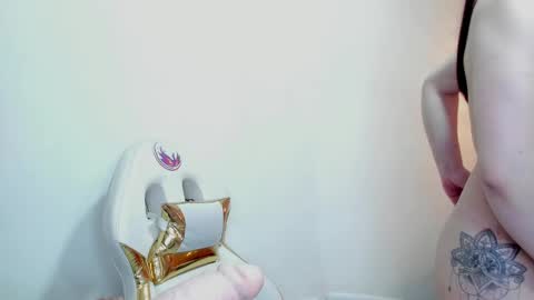 scarlet24_ online show from March 5, 2025, 2:36 am