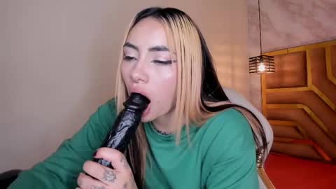 scarlet24_ online show from March 11, 2025, 5:38 am