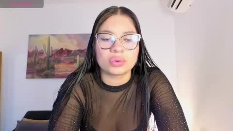 scarlet__15 online show from April 25, 2026, 12:08 pm