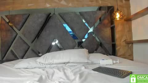 Snapshot of scarlet__jones_ chatting on September 26, 2025, 8:24 pm scarlet__jones_ online show from September 26, 2025, 8:24 pm