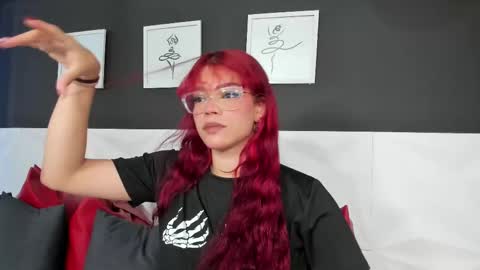 Snapshot of scarlet_castro chatting on September 29, 2025, 11:48 am Scarlet online show from September 29, 2025, 11:48 am