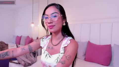 Snapshot of scarlet_castro chatting on December 20, 2025, 7:54 pm Scarlet online show from December 20, 2025, 7:54 pm