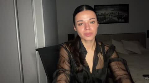 Sophie online show from June 2, 2026, 7:10 am