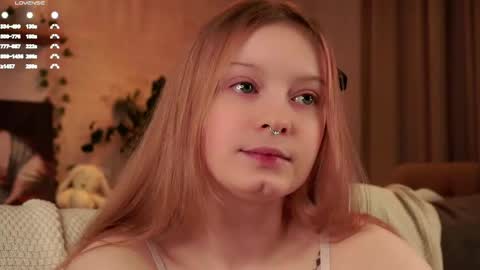 Snapshot of scarlet_fever10 chatting on May 3, 2026, 4:24 pm scarlet_fever10 online show from May 3, 2026, 4:24 pm