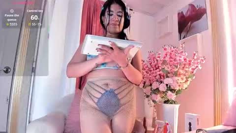 Snapshot of scarlet_fostt_ chatting on October 31, 2025, 1:34 pm Andrea online show from October 31, 2025, 1:34 pm