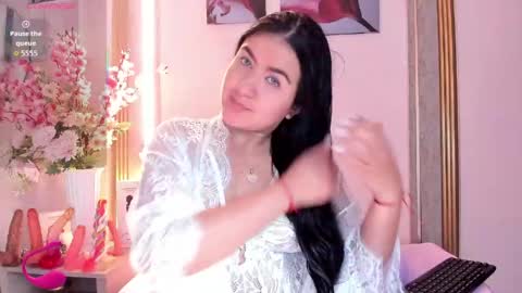 Snapshot of scarlet_fostt_ chatting on May 1, 2026, 11:59 am Andrea online show from May 1, 2026, 11:59 am