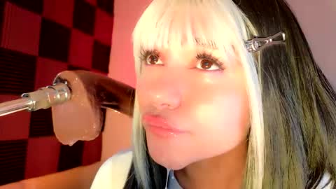 scarlet_gold online show from October 16, 2025, 3:29 am