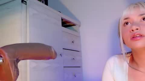 scarlet_gold online show from February 27, 2026, 2:44 am