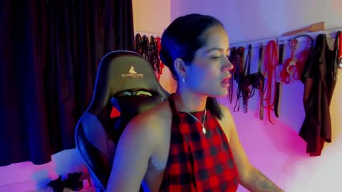 scarlet taylor kennedy online show from September 16, 2025, 9:38 pm