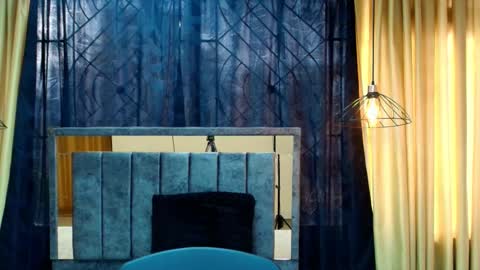 Snapshot of scarlet_milf_ chatting on November 2, 2025, 12:18 pm SCARLET MILF online show from November 2, 2025, 12:18 pm