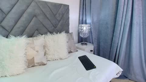 scarlet_queen7 online show from May 1, 2026, 6:34 pm
