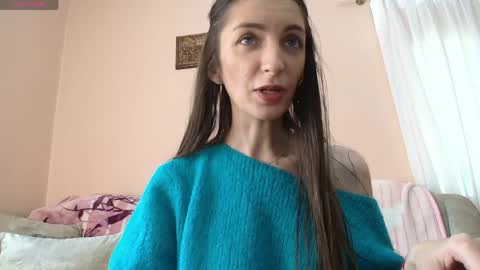 Scarlet online show from April 17, 2026, 1:03 pm