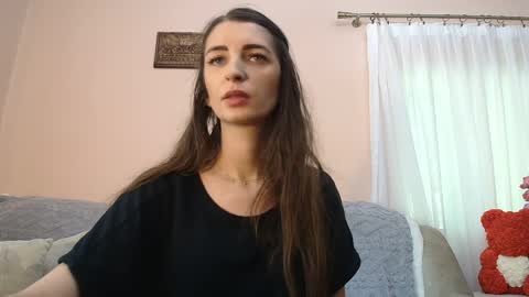 Snapshot of scarlet_rosse chatting on June 7, 2026, 9:02 am Scarlet online show from June 7, 2026, 9:02 am