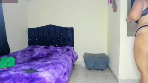 Snapshot of scarlet_tommy chatting on January 8, 2025, 10:16 pm scarlet_tommy online show from January 8, 2025, 10:16 pm