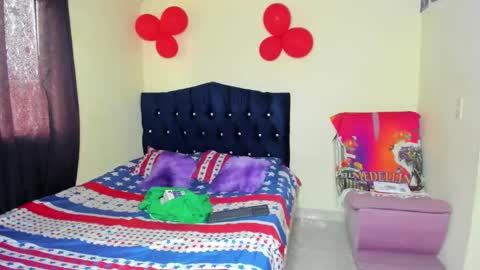 Snapshot of scarlet_tommy chatting on February 17, 2025, 6:59 pm scarlet_tommy online show from February 17, 2025, 6:59 pm