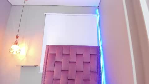 scarlet_vixen_ online show from March 13, 2026, 1:18 pm