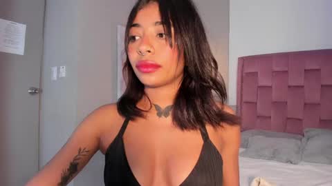 scarlet_vixen_ online show from May 10, 2026, 5:45 am