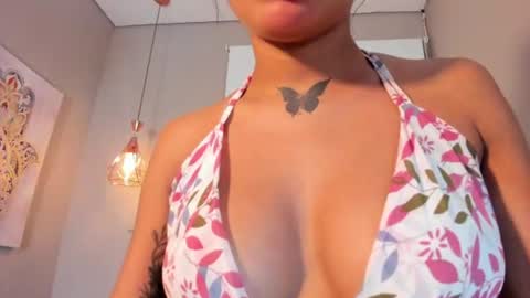 scarlet_vixen_ online show from July 1, 2026, 3:23 pm
