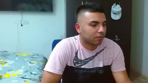 ScarletandRyan28 online show from December 15, 2024, 1:24 am