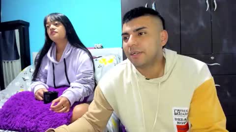 ScarletandRyan28 online show from November 10, 2025, 10:03 am