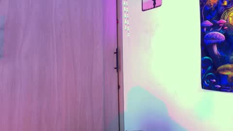 Scarlet online show from November 2, 2025, 1:35 pm