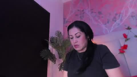 Snapshot of scarletdavis_ chatting on June 24, 2026, 12:04 pm Scarlet Dayana online show from June 24, 2026, 12:04 pm