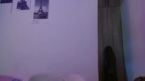 Snapshot of scarleth_69_ chatting on June 25, 2026, 2:32 pm scarleth_69_ online show from June 25, 2026, 2:32 pm