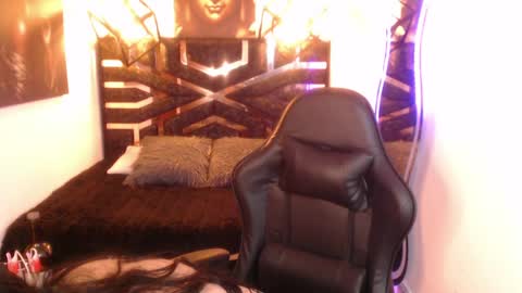 Scarleth online show from May 6, 2026, 3:13 am