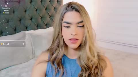 scarleth_sweety online show from September 17, 2025, 12:45 am