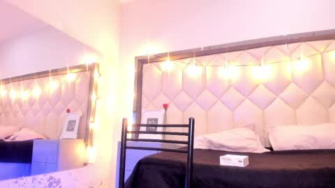 Snapshot of scarlethbigbug chatting on February 22, 2026, 1:31 pm scarlethbigbug online show from February 22, 2026, 1:31 pm