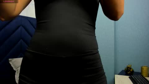 Snapshot of scarlethfoxx_ chatting on February 27, 2026, 2:11 am scarlethfoxx_ online show from February 27, 2026, 2:11 am