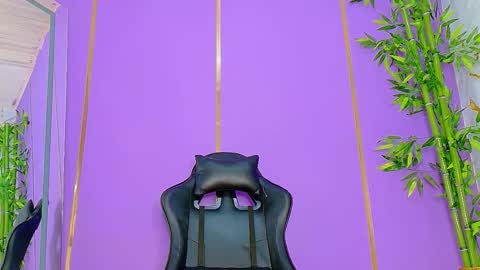 Snapshot of scarletjonesx chatting on October 25, 2025, 12:18 am Denis online show from October 25, 2025, 12:18 am