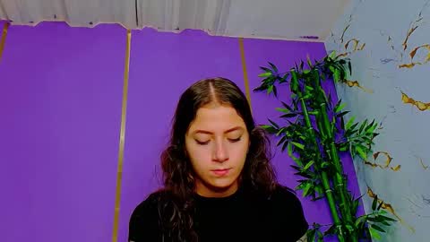 Snapshot of scarletjonesx chatting on November 6, 2025, 2:12 am Denis online show from November 6, 2025, 2:12 am