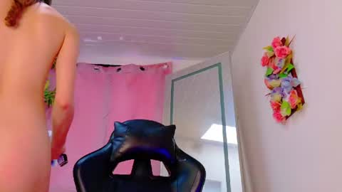 Snapshot of scarletjonesx chatting on June 24, 2026, 8:30 pm Denis online show from June 24, 2026, 8:30 pm