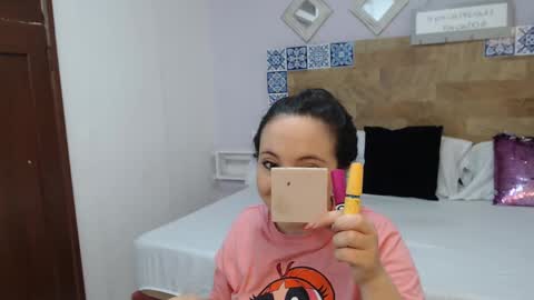 Snapshot of scarletlevis chatting on September 20, 2025, 10:05 am scarlet online show from September 20, 2025, 10:05 am