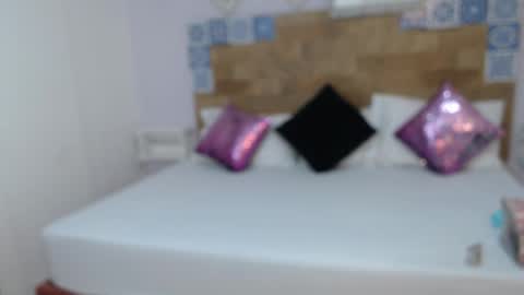 Snapshot of scarletlevis chatting on September 25, 2025, 9:57 am scarlet online show from September 25, 2025, 9:57 am