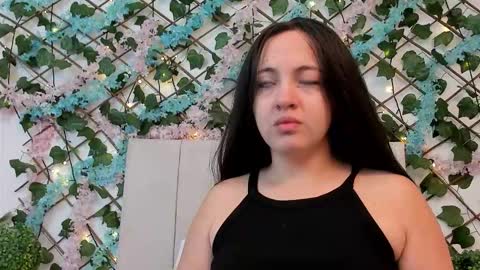 Snapshot of scarletlevis chatting on October 19, 2025, 10:16 am scarlet online show from October 19, 2025, 10:16 am