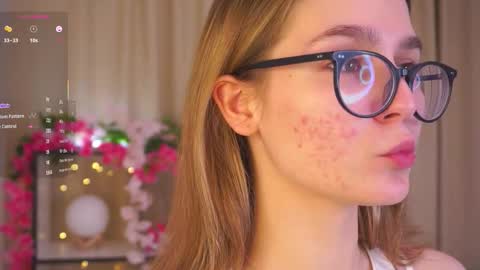 Maria online show from December 14, 2025, 8:24 pm