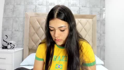 Snapshot of scarletmoon1_ chatting on October 12, 2025, 11:53 am Scarlet online show from October 12, 2025, 11:53 am