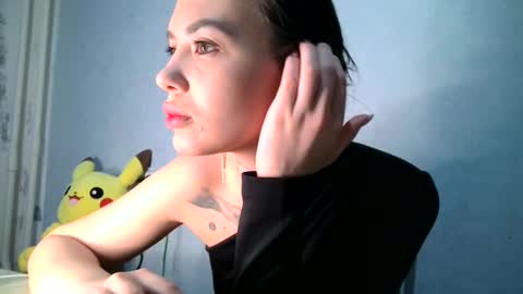 Snapshot of scarletpetal chatting on February 24, 2025, 11:21 am scarletpetal online show from February 24, 2025, 11:21 am